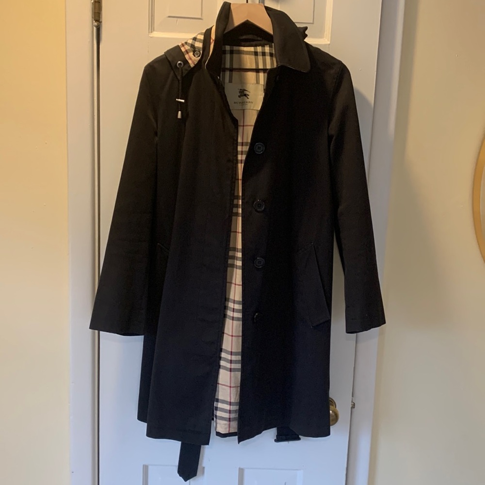 Burberry trench with detachable hood